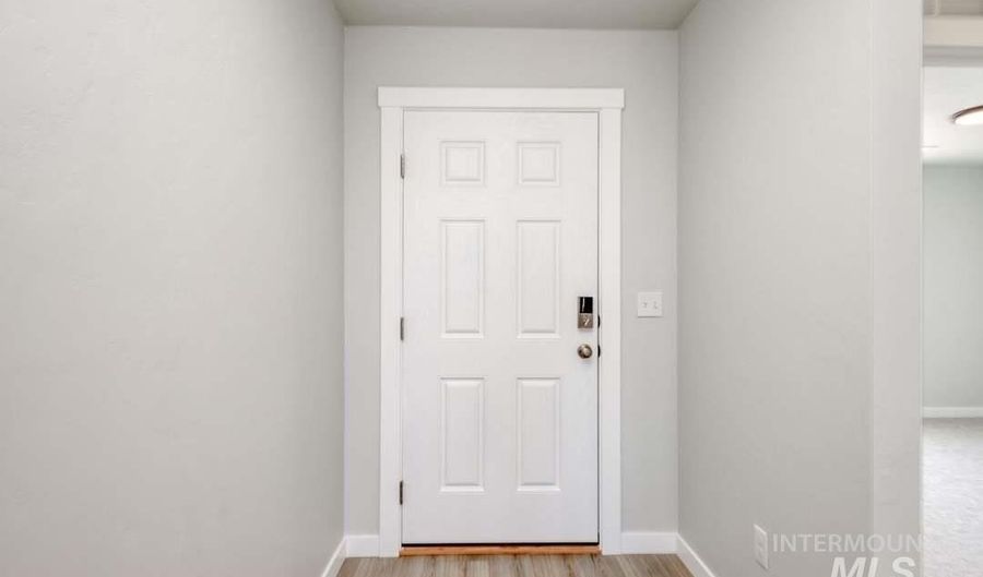 6495 S Banded Eagle Way, Boise, ID 83709 - 3 Beds, 2 Bath