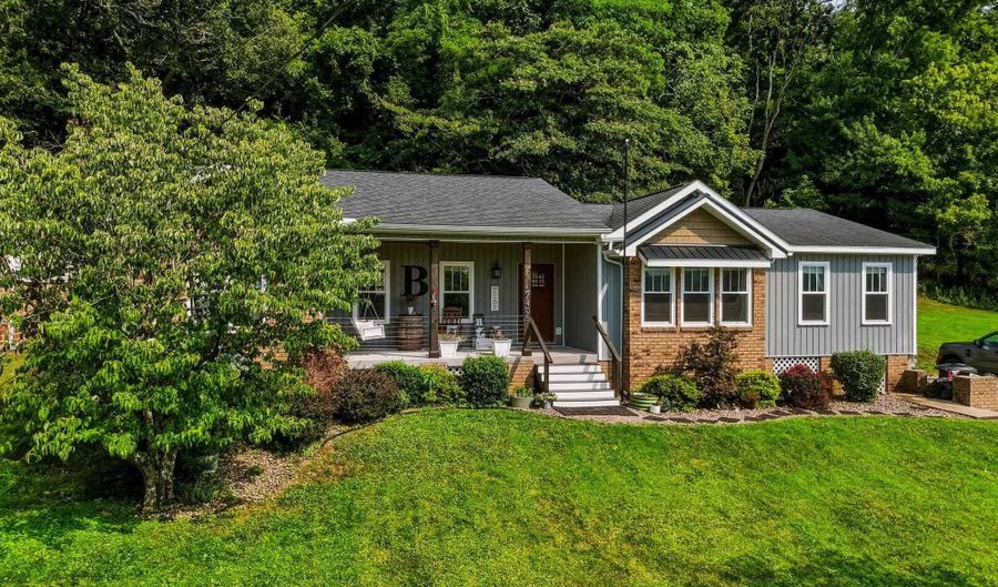 405 Spencer Ave, Barboursville, WV 25504 - 3 Beds, 2 Bath