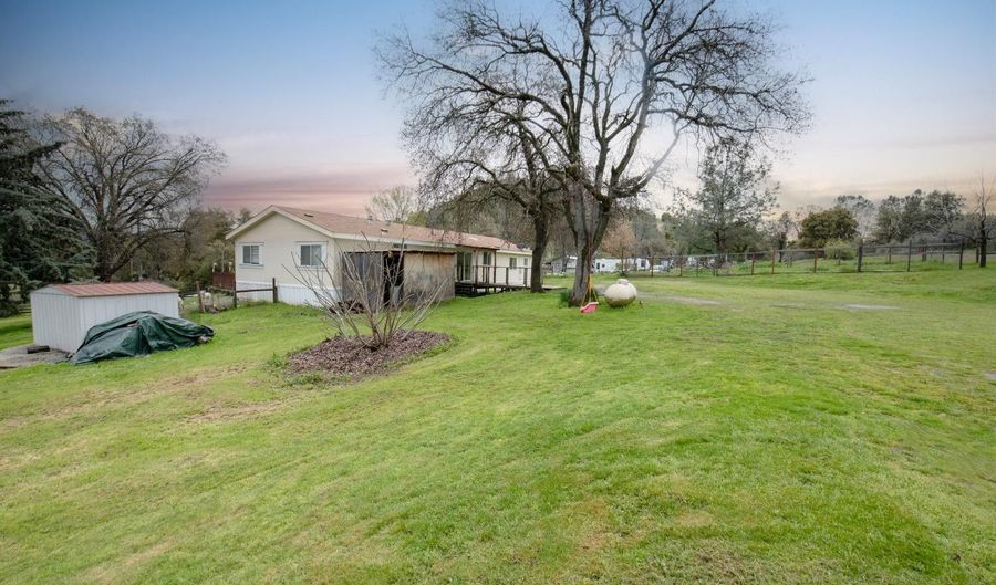 34084 Medford Rd, Auberry, CA 93602 - 4 Beds, 3 Bath