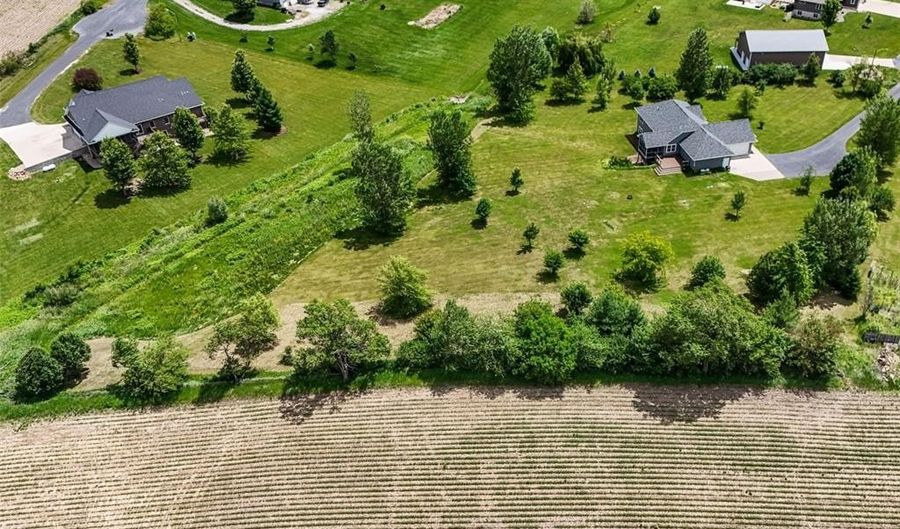 3352 Southridge Dr, Amana, IA 52203 - 6 Beds, 3 Bath