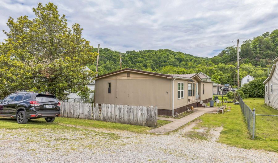 76 Railroad St, Auxier, KY 41602 - 3 Beds, 2 Bath