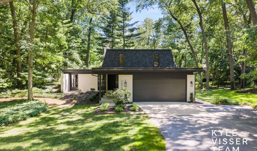 7496 Leyton Dr SE, Ada, MI 49301 - 3 Beds, 3 Bath