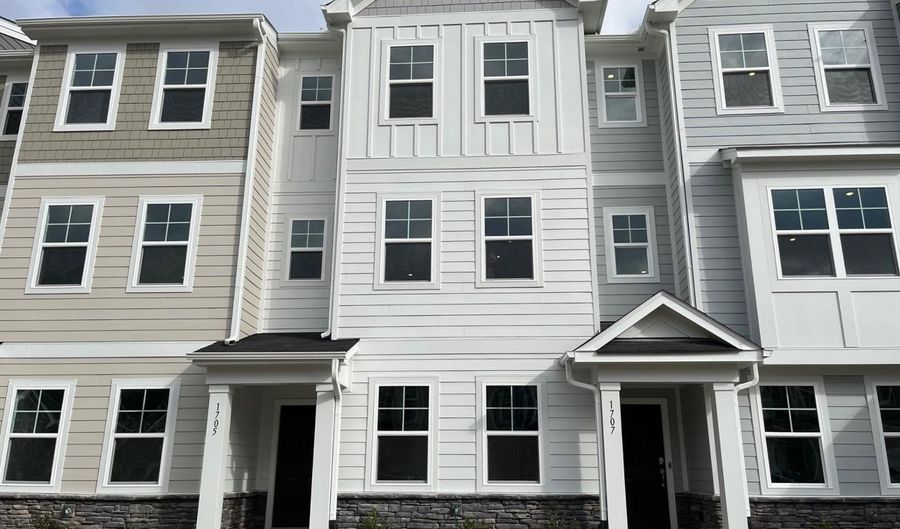 1705 Barrett Run Trl, Apex, NC 27502 - 3 Beds, 4 Bath