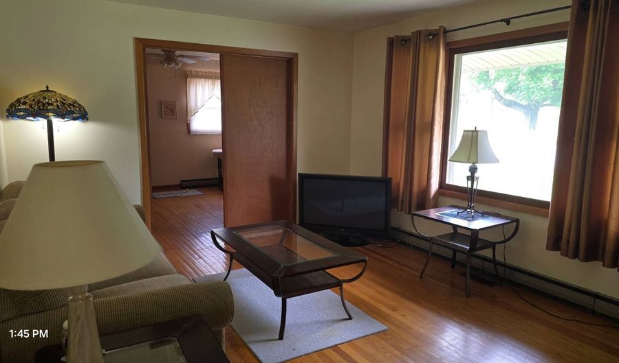 118 E Concord St, Athens, WV 24712 - 3 Beds, 2 Bath