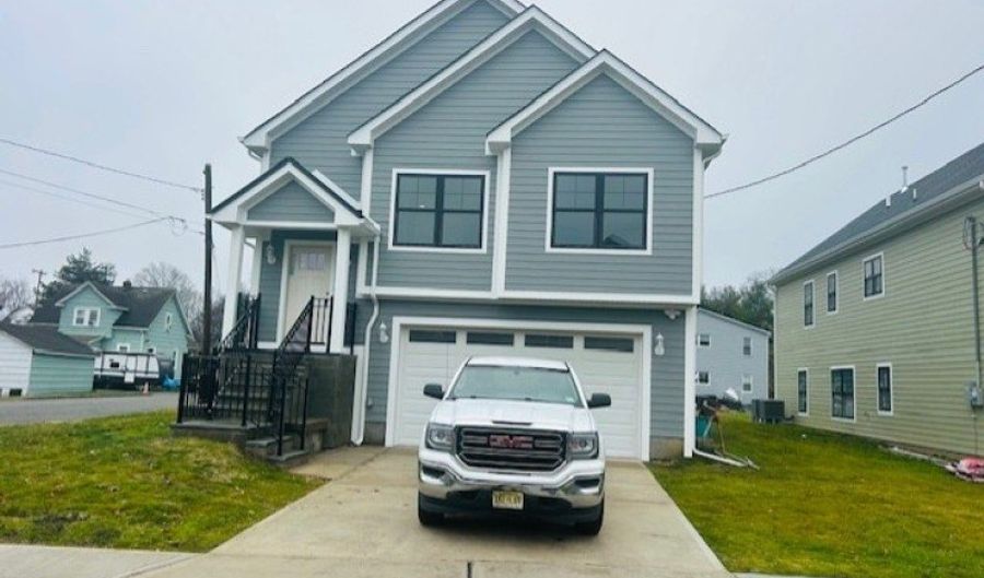 68 Garrison Ave, Andover, NJ 07801 - 5 Beds, 3 Bath