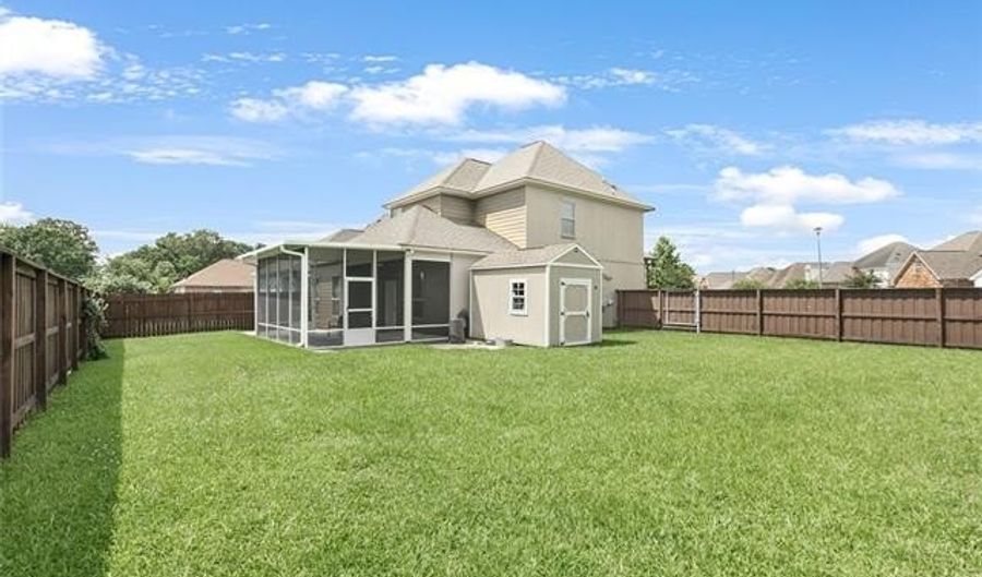 15314 MISTYBROOK Dr, Baton Rouge, LA 70816 - 4 Beds, 3 Bath