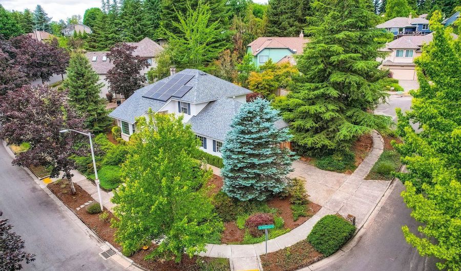 14085 SW KENTUCKY Pl, Beaverton, OR 97008 - 3 Beds, 3 Bath