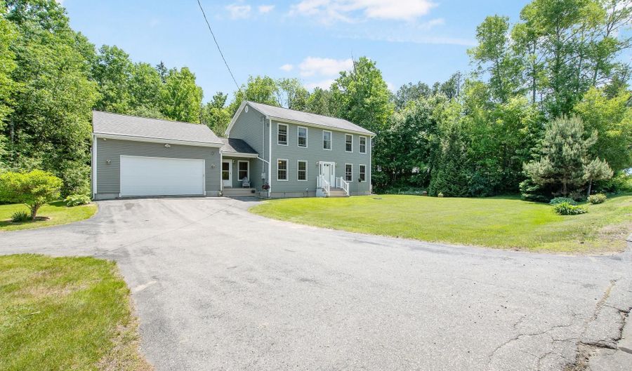 2006 Hutchins St, Berlin, NH 03570 - 3 Beds, 3 Bath