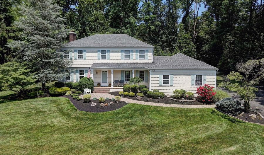 11 Lyon Rd, Middletown, NJ 07748 - 4 Beds, 3 Bath