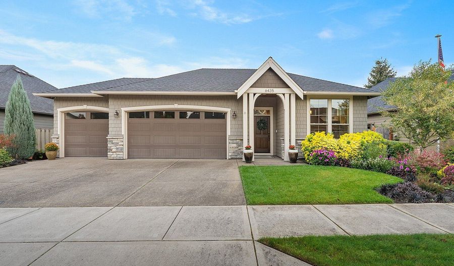 6435 SE KETCHUM St, Milwaukie, OR 97267 - 3 Beds, 3 Bath