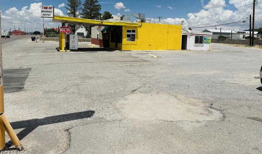 825 833 S Main St, Anthony, TX 79821 - 0 Beds, 0 Bath
