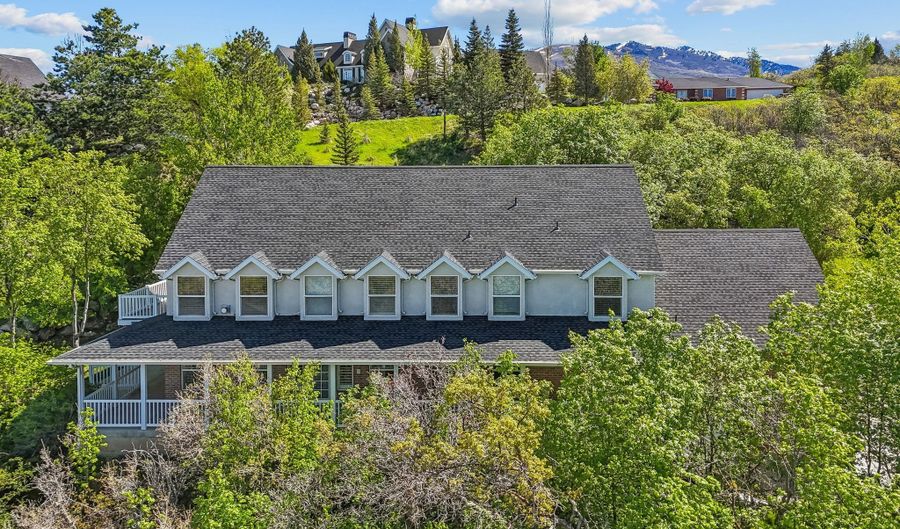 2863 S Cv, Bountiful, UT 84010 - 5 Beds, 3 Bath