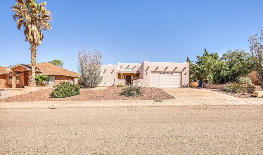 327 Cielo Grande, Alamogordo, NM 88310 - 4 Beds, 2 Bath