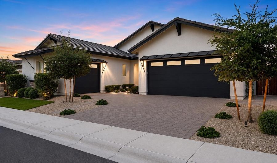 4212 E VIA DONA Rd, Cave Creek, AZ 85331 - 3 Beds, 4 Bath
