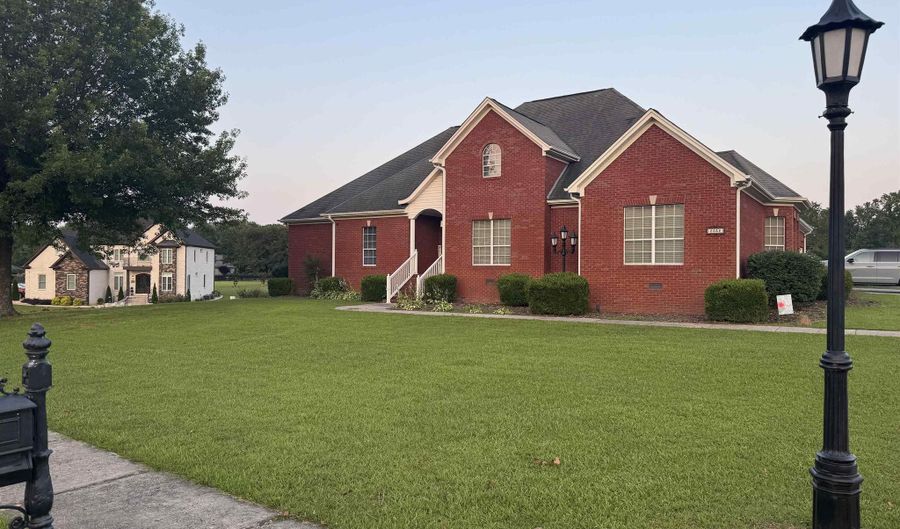 2032 Red Oak Ln NE, Arab, AL 35016 - 4 Beds, 4 Bath