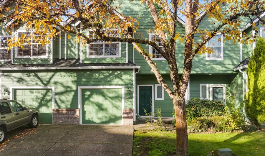 3255 SW 179TH Ter, Beaverton, OR 97003 - 3 Beds, 2 Bath