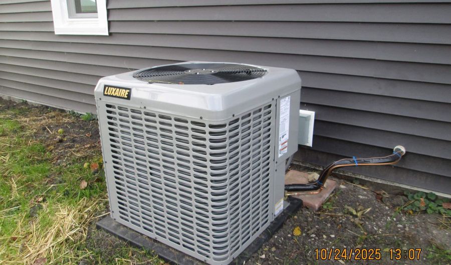 404 Main St, Anita, IA 50020 - 2 Beds, 2 Bath