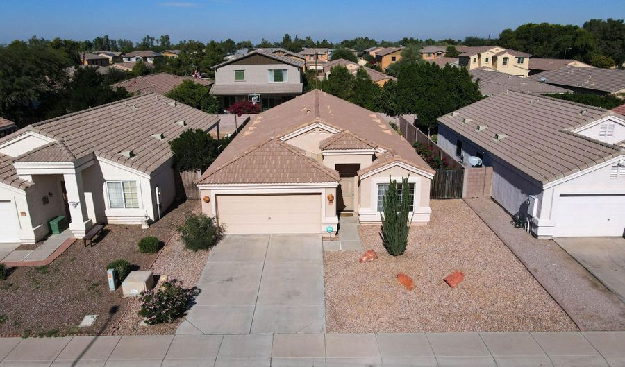 898 E MONTEREY St, Chandler, AZ 85225 - 3 Beds, 2 Bath