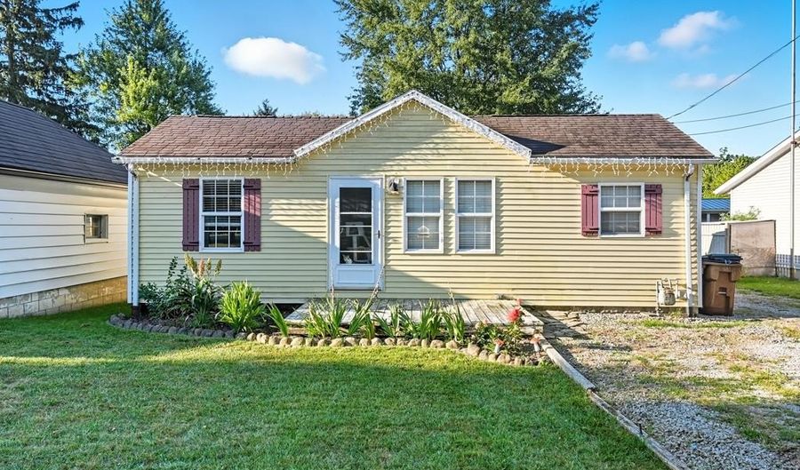 106 Lemmon St, Attica, OH 44807 - 2 Beds, 1 Bath