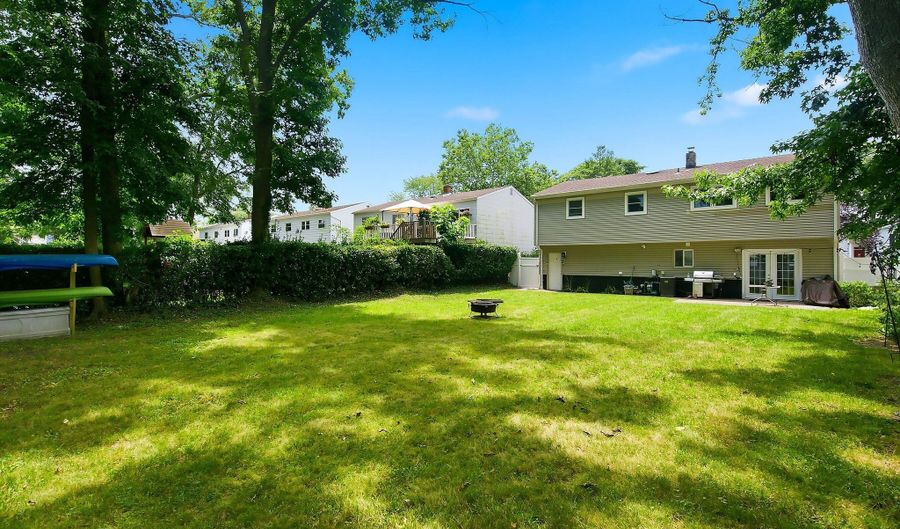 1608 Oakwood Rd, Belmar, NJ 07719 - 4 Beds, 2 Bath