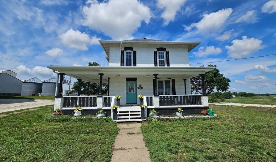 601 3rd, Axtell, KS 66403 - 4 Beds, 2 Bath