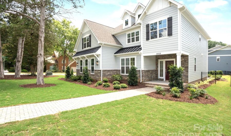6910 Providence Ln W, Charlotte, NC 28226 - 5 Beds, 5 Bath