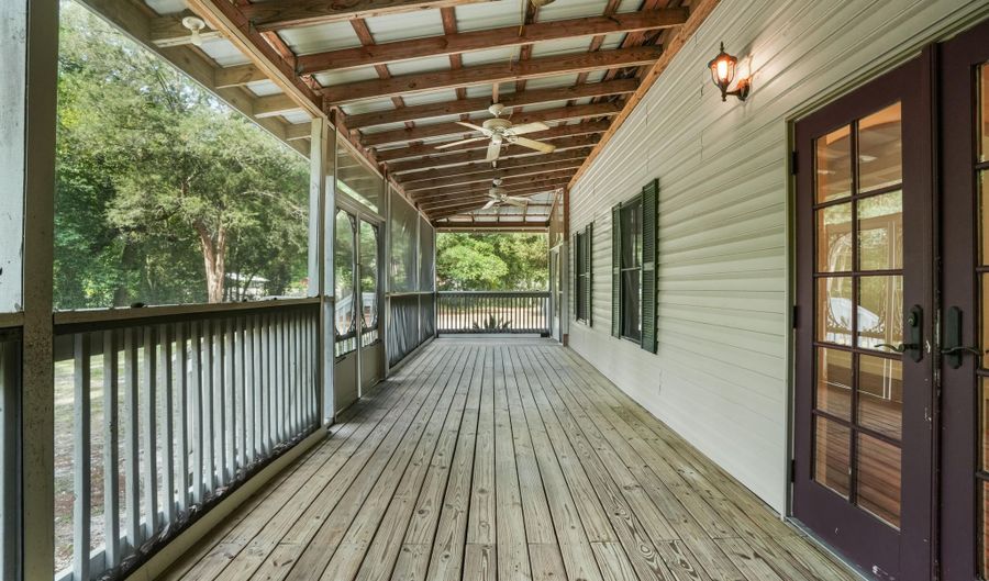 126 Mchenry Rd, Defuniak Springs, FL 32433 - 2 Beds, 2 Bath