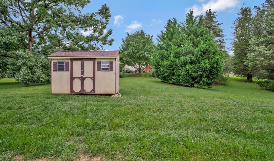 12 OVERBROOK Ln, Bel Air, MD 21014 - 4 Beds, 3 Bath
