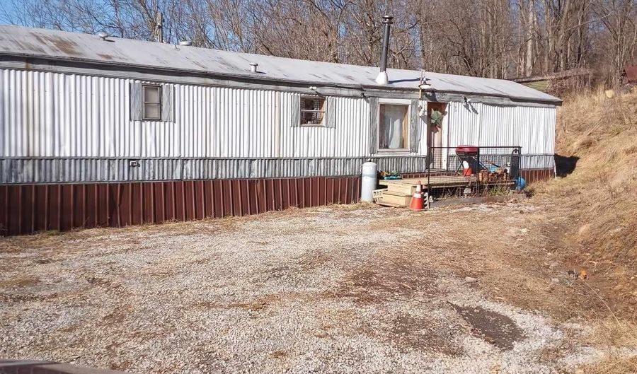 7640 Clarksburg Rd, Volga, WV 26238 - 3 Beds, 1 Bath