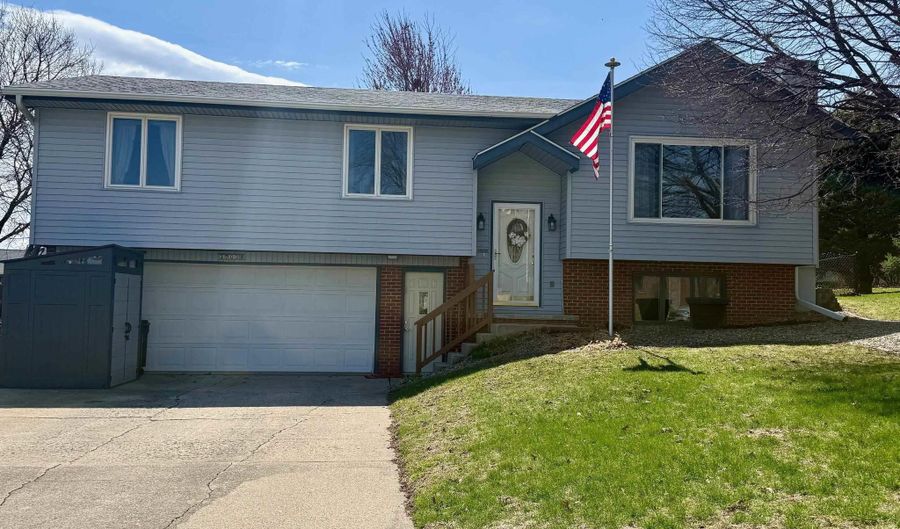 1503 E 17Th St, Atlantic, IA 50022 - 3 Beds, 3 Bath