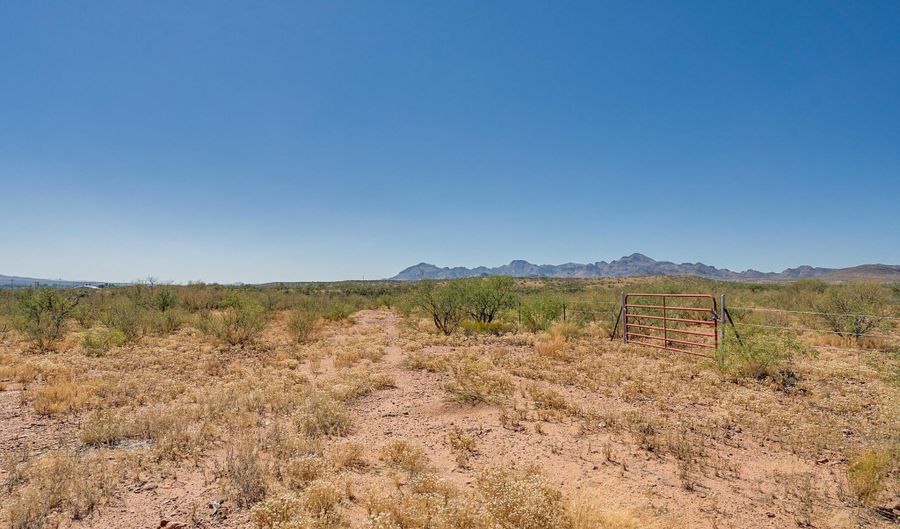 2637 W FRONTAGE Rd 3, Amado, AZ 85645 - 0 Beds, 0 Bath