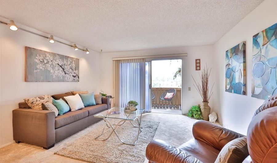 5700 Baltimore Dr Unit 252, La Mesa, CA 91942 - 2 Beds, 3 Bath