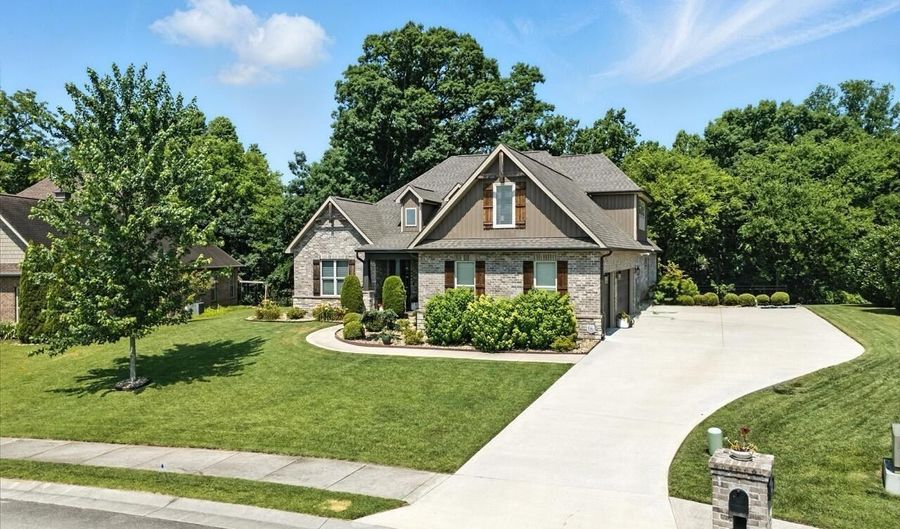 1439 St Thomas Way, Alcoa, TN 37701 - 3 Beds, 3 Bath