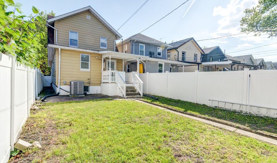1009 3rd Ave, Asbury Park, NJ 07712 - 3 Beds, 3 Bath