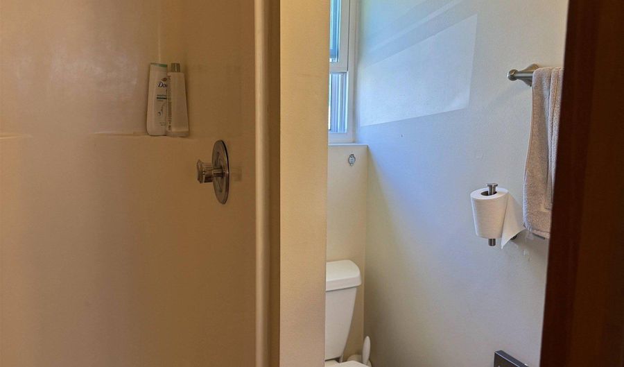 36 Clymer St, Burlington, VT 05401 - 3 Beds, 2 Bath