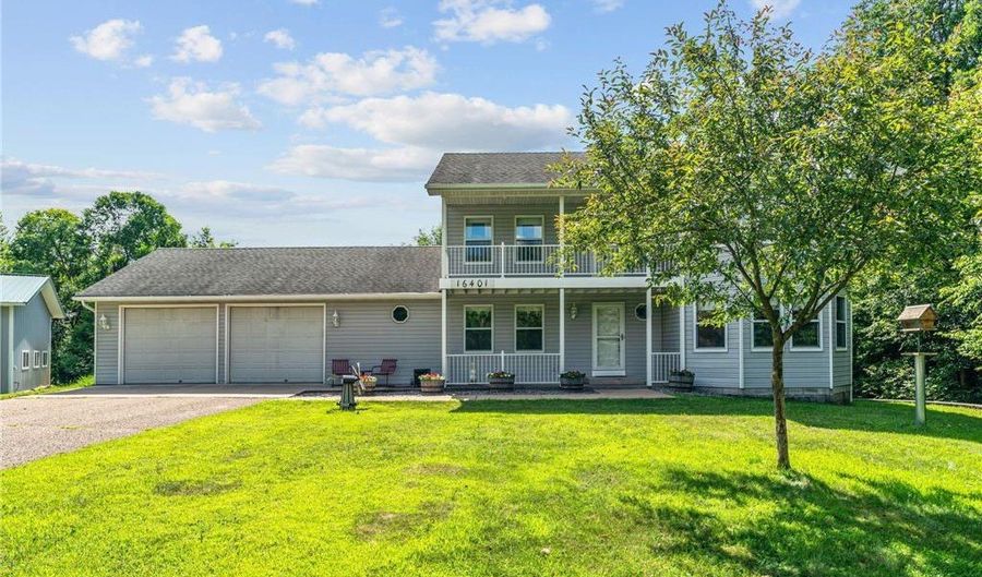 16401 Kangaroo St NW, Ramsey, MN 55303 - 4 Beds, 4 Bath