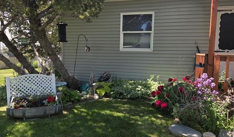 335 Augusta Dr, Arco, ID 83213 - 3 Beds, 1 Bath