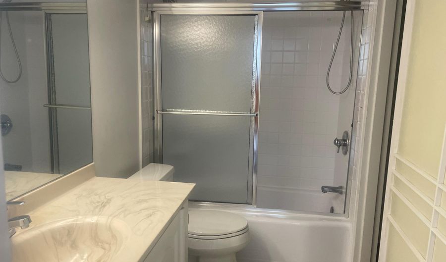 5225 POOKS HILL Rd 703N, Bethesda, MD 20814 - 1 Beds, 1 Bath