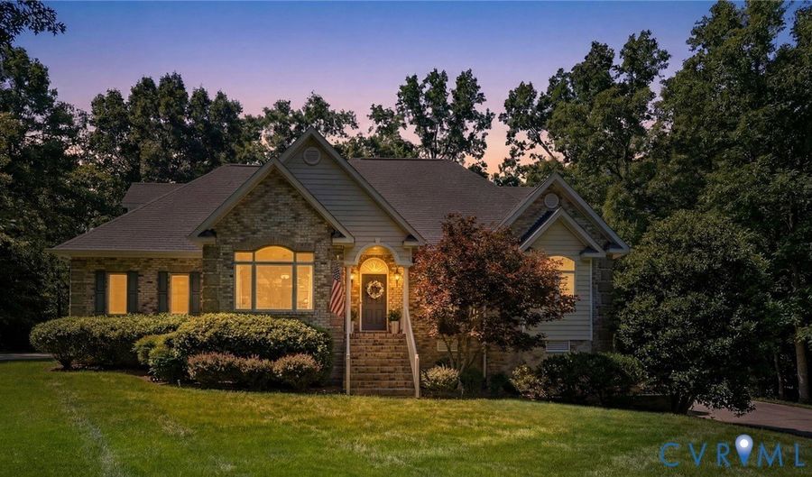 12123 Deer Ridge Ct, Ashland, VA 23005 - 4 Beds, 4 Bath