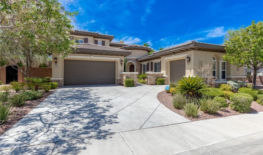 1353 River Spey Ave, Henderson, NV 89012 - 4 Beds, 5 Bath