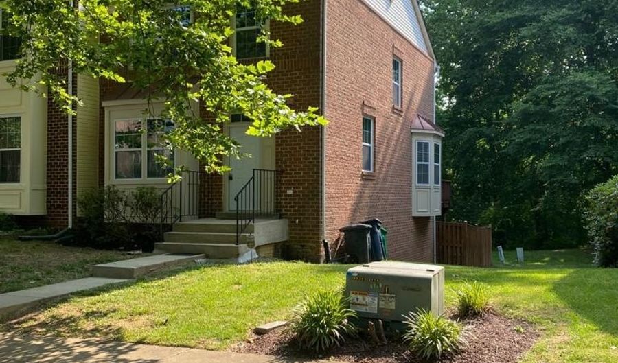 1931 BARRINGTON Ct, Bowie, MD 20721 - 2 Beds, 4 Bath