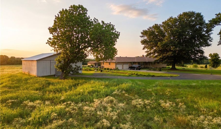 200 Kibler Hwy, Alma, AR 72921 - 3 Beds, 2 Bath