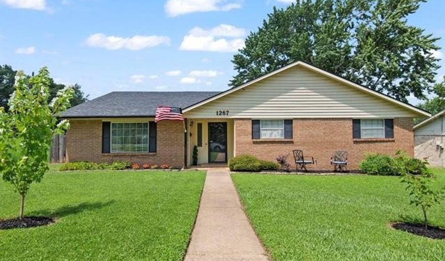 1267 Guinn Ln, Bartlesville, OK 74006 - 4 Beds, 2 Bath