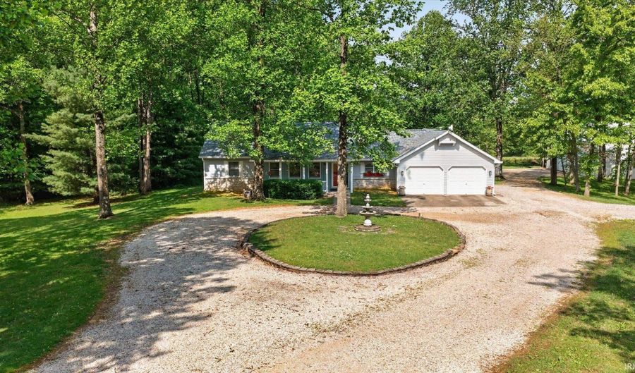 4127 N Northwood Ln, Bloomfield, IN 47424 - 3 Beds, 2 Bath