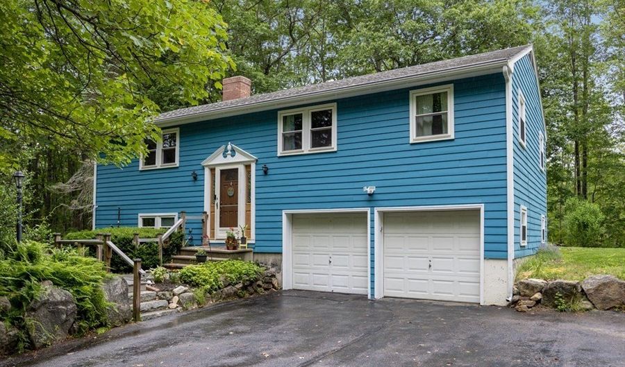 18 Cobb Rd, Ashburnham, MA 01430 - 3 Beds, 2 Bath