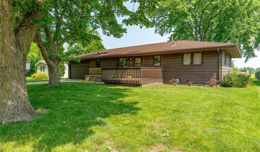 1510 Plainview Ln, Albert Lea, MN 56007 - 3 Beds, 2 Bath