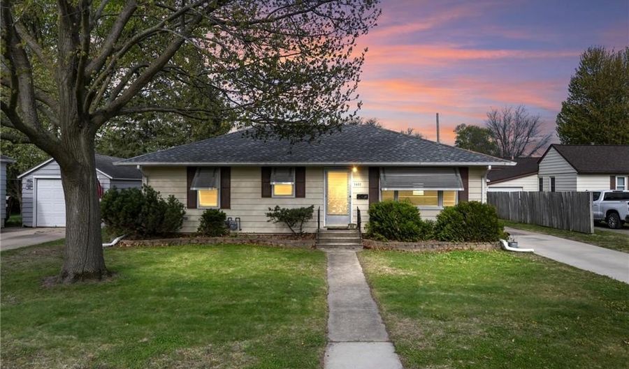 1402 7th St SE, Austin, MN 55912 - 3 Beds, 2 Bath