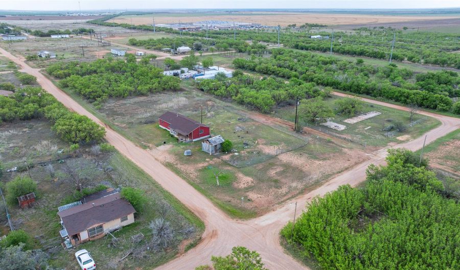 521 Avenue H, Anson, TX 79501 - 3 Beds, 2 Bath