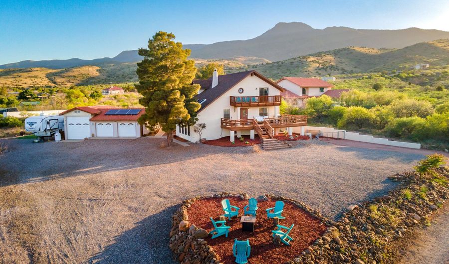 1131 Hidden Springs Ln, Clarkdale, AZ 86324 - 5 Beds, 3 Bath