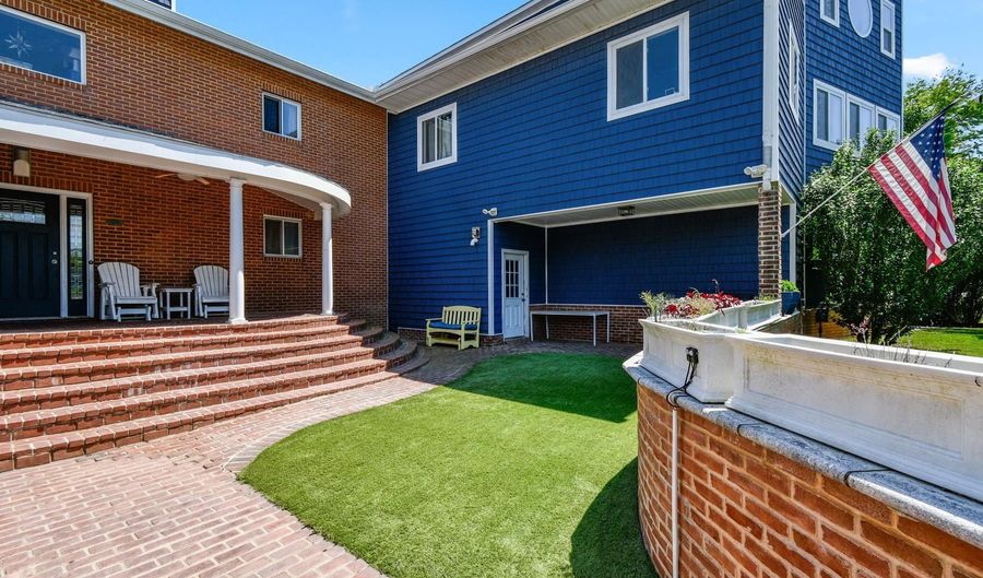23 MALLARD Dr E, Ocean Pines, MD 21811 - 5 Beds, 6 Bath